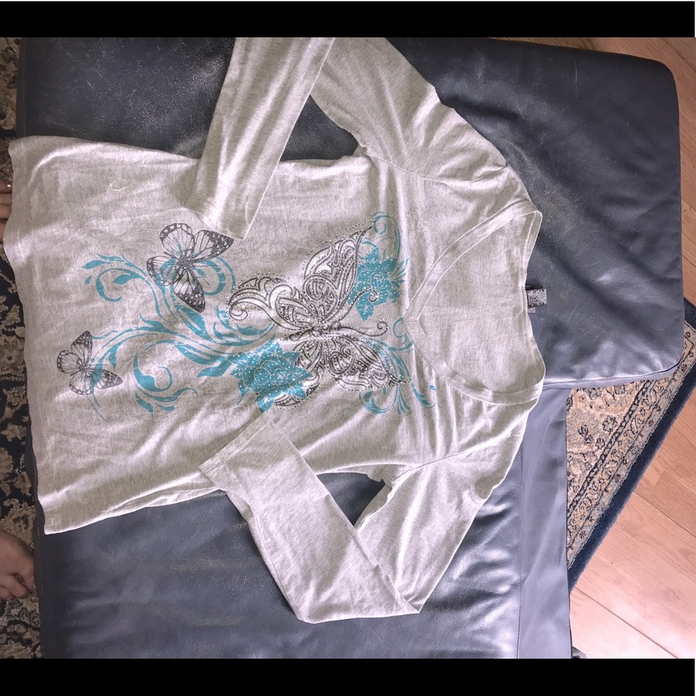 Grey long sleeve